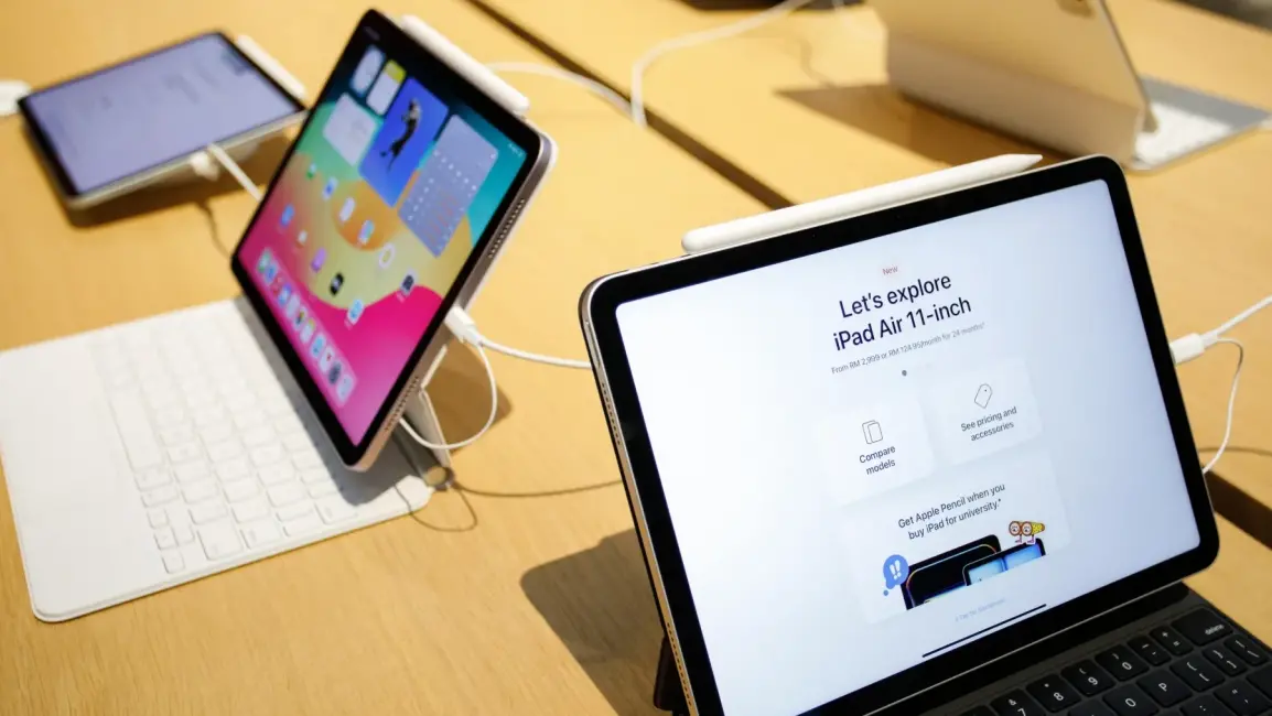 Apple Prepares to Unveil New MacBook Pro, iPads, and iPhone 17e