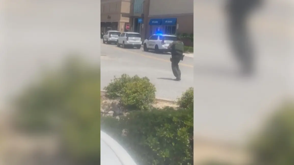 Shooting Erupts from Argument at Louisiana Mall, Leaving One Dead