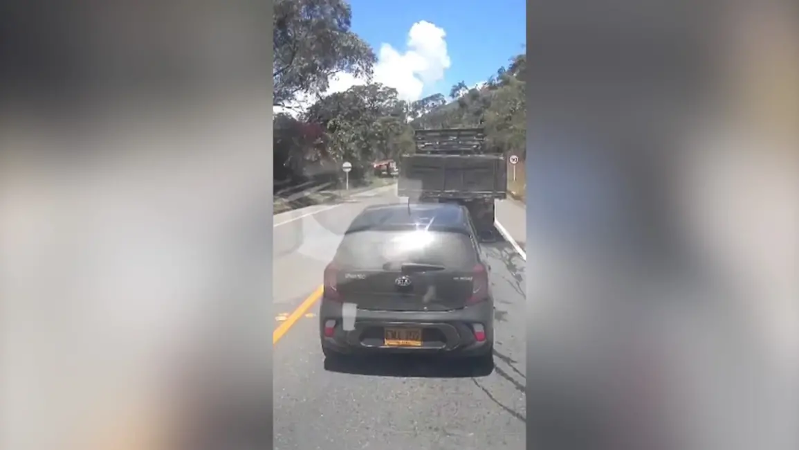 Bomb Blast on Busy Colombian Highway Kills 14, Injures Dozens