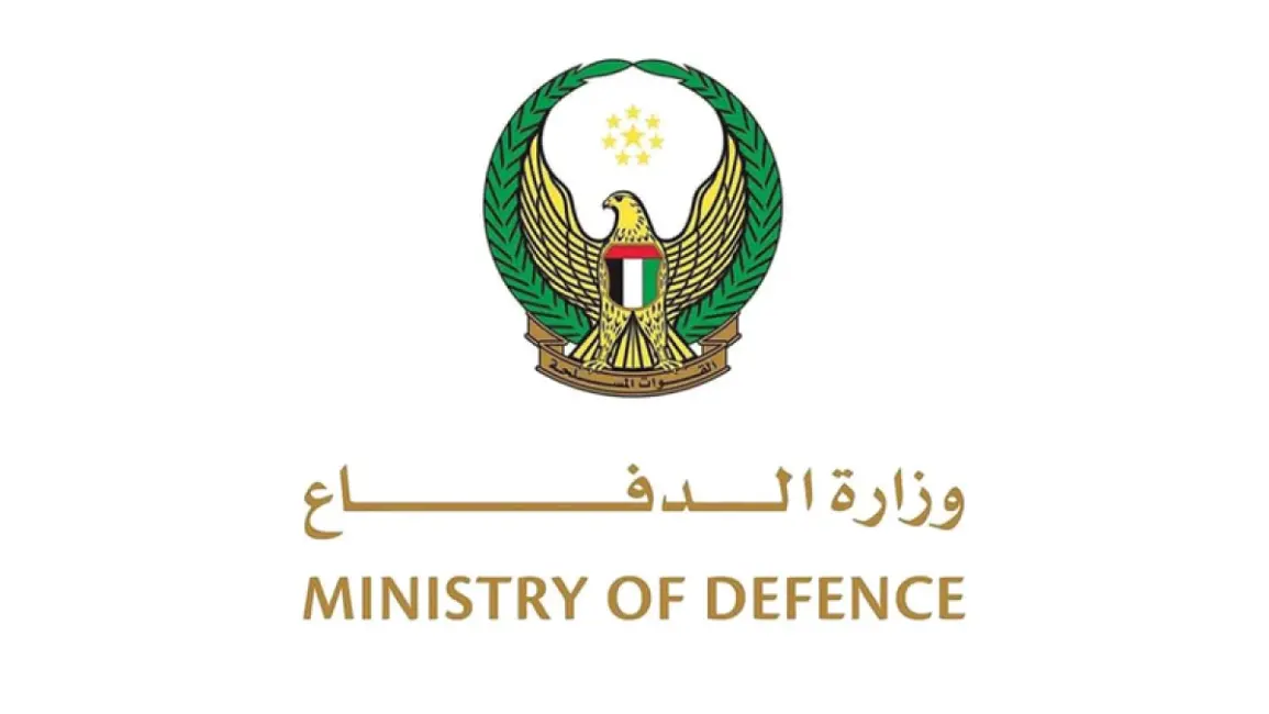 تصدي دفاعات الإمارات وقطر والبحرين لهجمات صاروخية ومسيرات مع تفعيل صفارات الإنذار وتوضيح رسمي