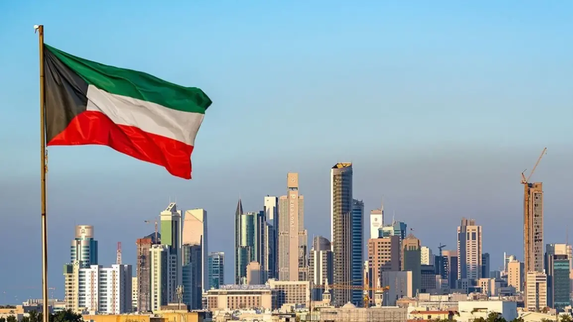عاجل الكويت: تحذير هام إلى المواطنين والمقيمين اليوم الخميس بسبب الرياح الشديدة والغبار وارتفاع درجات الحرارة