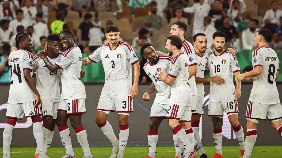 الإمارات تهزم البحرين بثلاثية وتتأهل إلى نصف نهائي خليجي 27