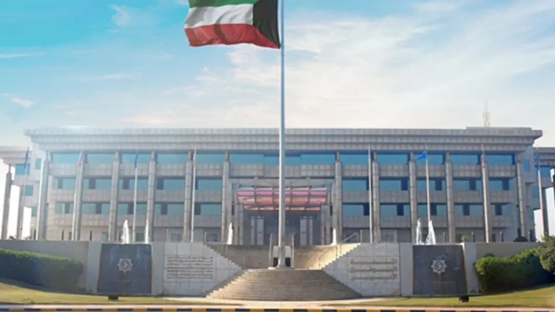 الكويت تصدر قرارًا جديدًا بشأن الإقامة.. تعديلات مهمة على المدد والرسوم والبقاء خارج البلاد