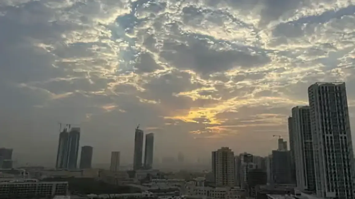 UAE Weather on Sunday: Partly Cloudy Conditions, Sharjah Low to Reach 28°C