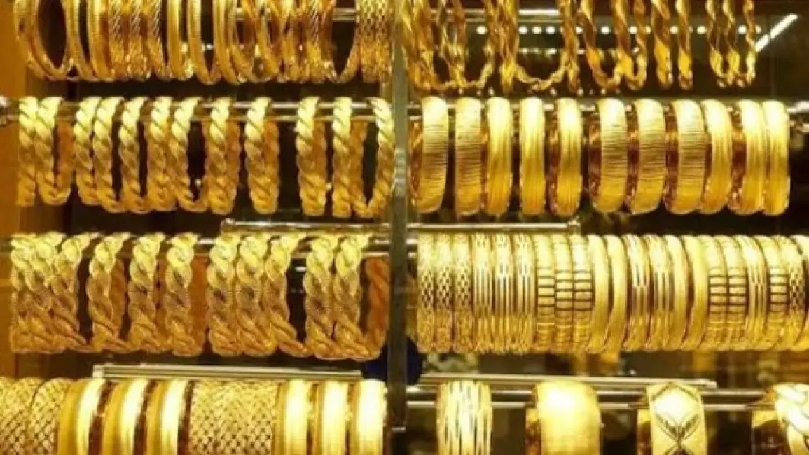 الذهب يتراجع الاثنين لكنه يسجل مكاسب أكتوبر والجنيه الذهب يرتفع 441 جنيهاً
