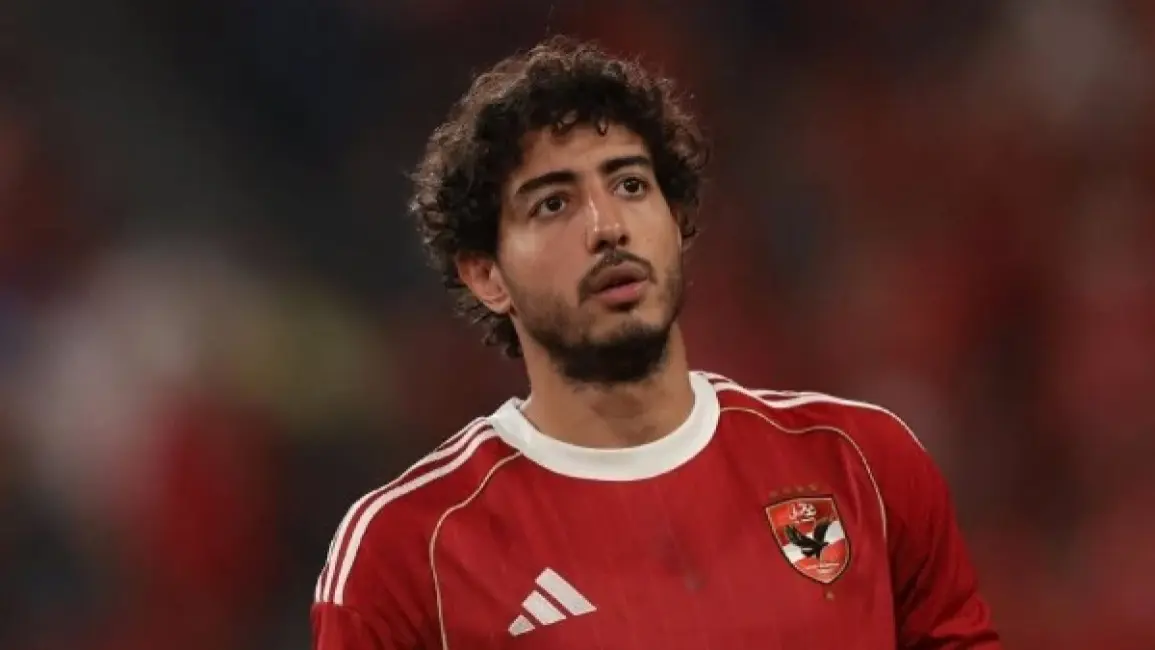 عبد الناصر زيدان: عموتة يطلب تمديد عقد محمد هاني مع الأهلي وتحسينه ماليًا