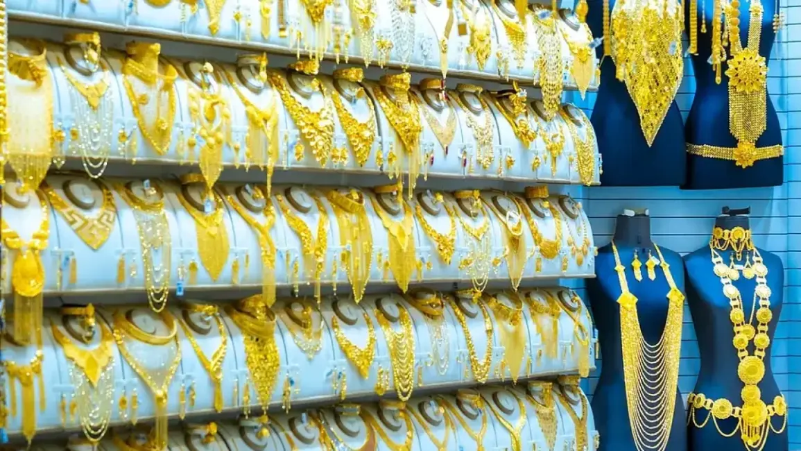 Dubai gold prices hold steady ahead of US inflation data