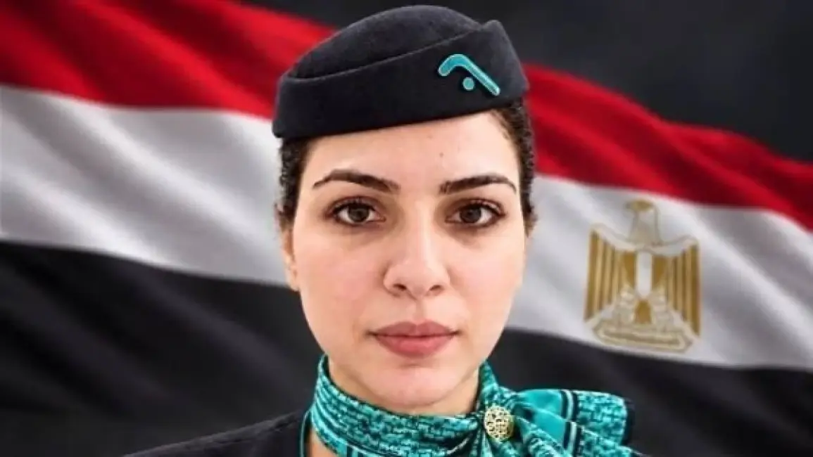 دفن مضيفة الطيران عزة رمزي في البحيرة بعد وفاتها متأثرة بإصابتها في هجوم مطار الرياض