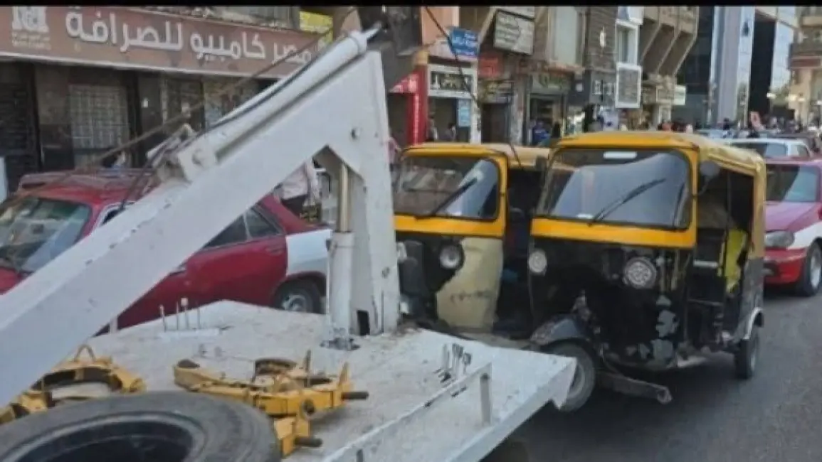 حظر سير التوك توك في 13 شارعاً ومحوراً رئيسياً بالقاهرة والجيزة