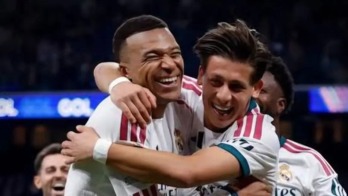 برشلونة يتصدر الدوري الإسباني رغم خسارة الكلاسيكو أمام ريال مدريد