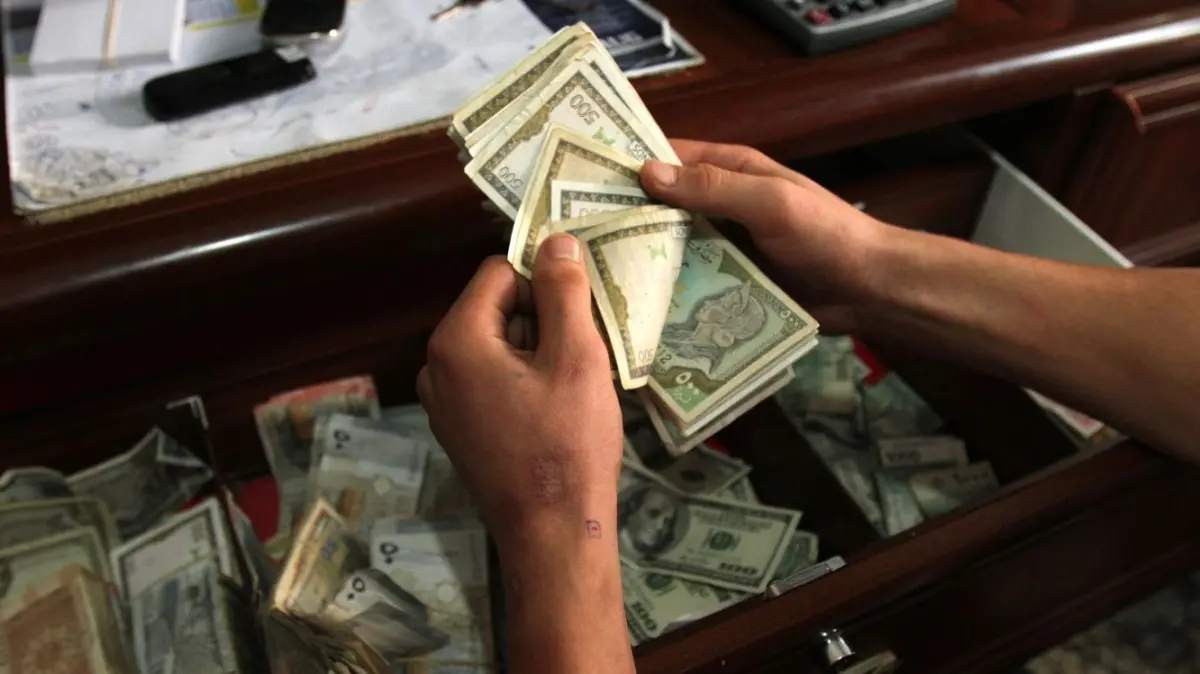 تباين أسعار العملات في سوريا: استقرار رسمي لليورو والدولار اليوم الخميس 16 أبريل 2026