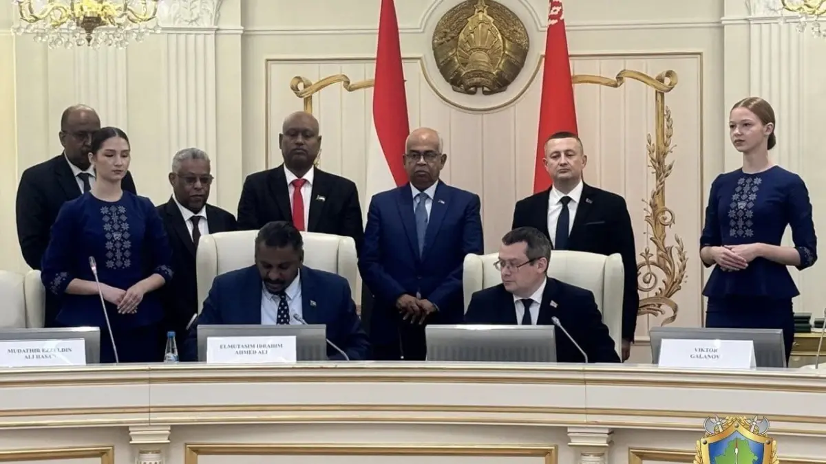 تعزيز العلاقات الاقتصادية: بيلاروس والسودان يوقعان اتفاقية لتمويل الصادرات