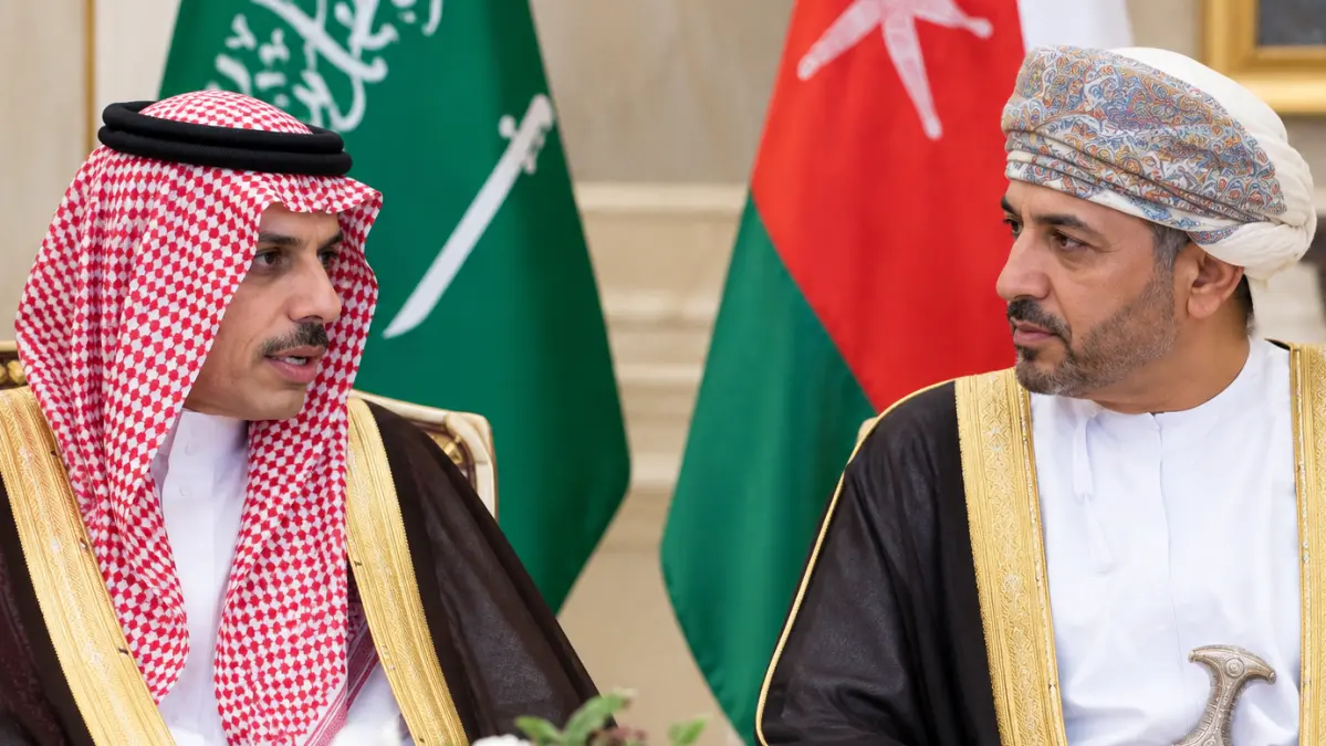 Saudi and Omani foreign ministers discuss attacks on Saudi airports