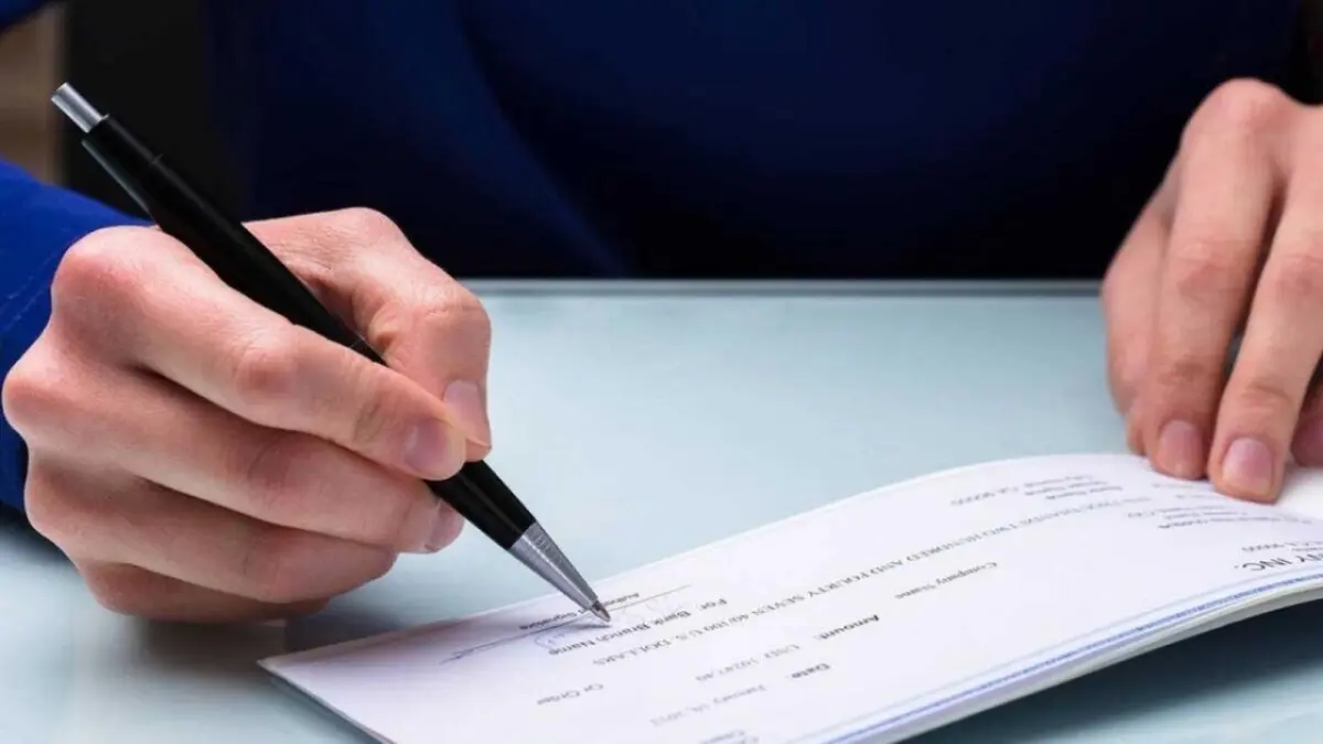 UAE Imposes Up to Dh5,000 Fines and 2 Years Jail for Cheque Misuse ...