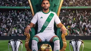 رياض محرز يودع جماهير الأهلي السعودي بعد انتقاله إلى الشمال القطري