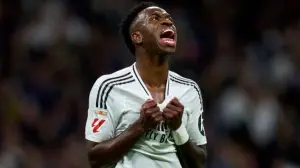 إيقاف فينيسيوس 4 مباريات وغيابه عن كلاسيكو برشلونة وريال مدريد