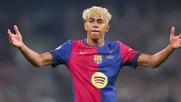 نجم نادي برشلونة يامين يامال جاهز لمباراة اليوم ضد نيوكاسل