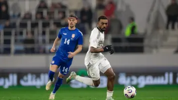 لاعبو المنتخب السعودي لكرة القدم أثناء التدريب
