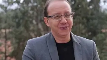 الفنان السوري معن عبدالحق يجسد شخصية صطيف في باب الحارة