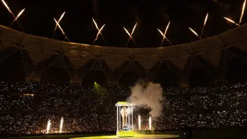 فريق الهلال يحتفل بالفوز بكأس الملك السعودي