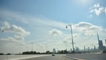 صورة للطقس المغبر المتوقع في الإمارات