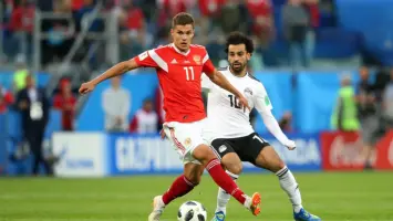 منتخب مصر يواجه منتخب روسيا على ملعب كرة قدم