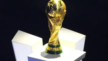 ليونيل ميسي يحتفل بالفوز مع منتخب الأرجنتين