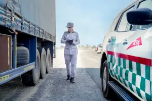 القيادة العامة لشرطة دبي وهيئة الطرق والمواصلات