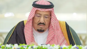 Saudi King Salman leading a cabinet meeting