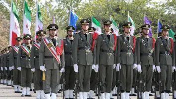 العميد حسين محبي يتحدث عن تطوير الأسلحة الإيرانية.