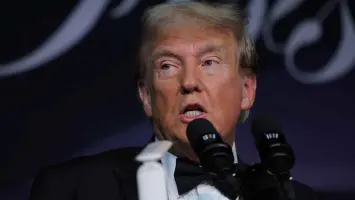 ترامب: تعهد بجيش قوي وإنهاء الصراع في منطقة الشرق الأوسط