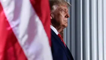 تطبيق تعريفات جمركية مشددة... ترامب يضع شروط صارمة علي وزير الخزانة الجديد