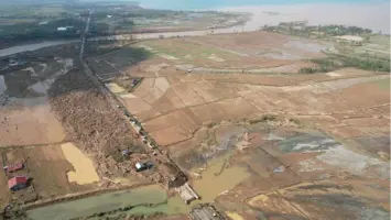 Filipino expats in UAE lose contact as typhoon destroy homes, cut power lines