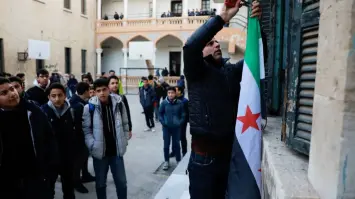 المدارس تعيد فتح أبوابها في دمشق احتفالاً بعودة الطلاب