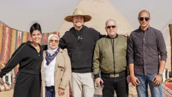 «تأجير الأهرامات» لتصوير الأفلام...مستر بيست يثير الجدل في مصر