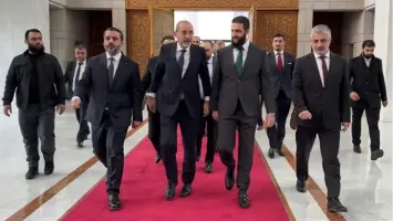 وفود عربية تزور دمشق دعماً لبناء سوريا الجديدة