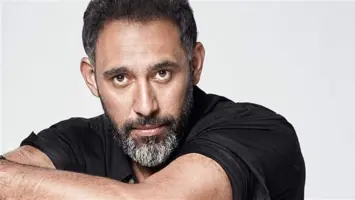 عمرو مصطفى بعد إثارته للجدل : عمري متمنى الأذى لحد وربنا يخليه لولاده ولجمهوره