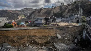 زلزال قوي يضرب منطقة الهيمالايا... ويودي بحياة 95 شخص