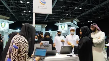 جمارك دبي تحقق إنجازاً كبيراً بتحبط تهريب 10.8 مليون قطعة مقلدة في 54 عملية ضبط خلال عام 2024