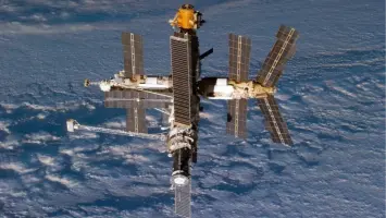 25 عاماً على إغراق محطة «مير».. أسطورة الفضاء بعد رحلتها عبر المحيطات