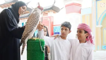 احتفاء مميز بطلبة المدارس في موسم الصقارة التعليمي