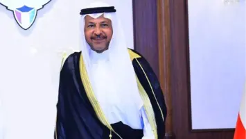 محافظ الفروانية يزور مخفر شرطة الجليب ويؤكد على تعزيز الجوانب الأمنية