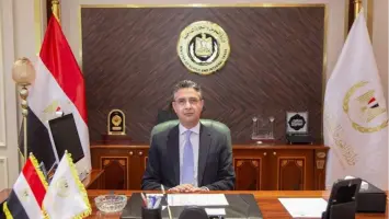 وزير التموين يتابع تنفيذ صرف السلع الخاصة بالمنحة الإضافية للمستحقين