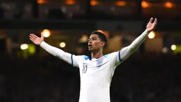 بيلينغهام يتألق مع المنتخب الإنجليزي بعد استدعاء صديق طفولته مورغان روجرز