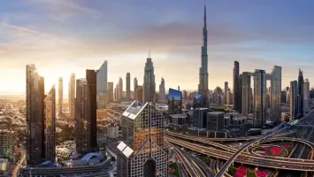 غرفة الشارقة تضع استراتيجيتها للنمو الاقتصادي للفترة 2025-2027