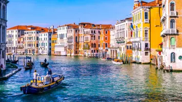 مدينة البندقية: تاريخ عريق وسياحة فريدة منذ تأسيسها في عام 421 م