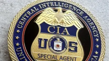 تعليق مدير CIA على تسريب خطة ضرب الحوثيين في اليمن