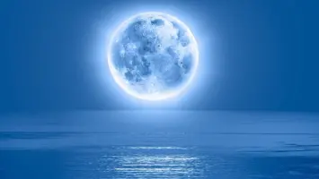 ظهور القمر العملاق الأزرق في سماء الإمارات يوم الاثنين المقبل