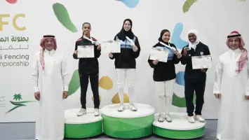 نادي الشارقة الرياضي للمرأة يحقق إنجازات ملحوظة في بطولة الاتحاد للمبارزة