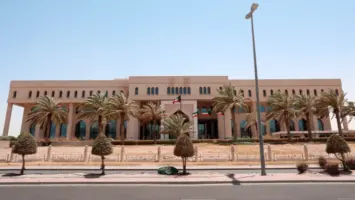 قرارات وزارة الأشغال تثير استياء سكان السرة بسبب اختناقات مرورية